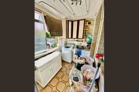 Apartamento à venda com 82m², 3 quartos e 1 vagaÁrea de Serviço