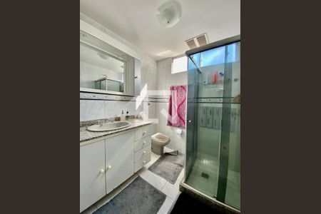 Apartamento à venda com 82m², 3 quartos e 1 vagaBanheiro 1