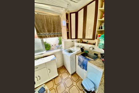 Apartamento à venda com 82m², 3 quartos e 1 vagaÁrea de Serviço