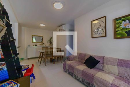 Apartamento para alugar com 70m², 2 quartos e 1 vagaSala