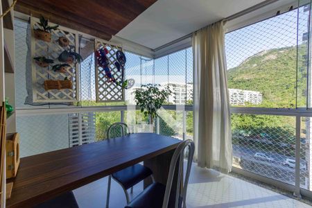 Apartamento para alugar com 70m², 2 quartos e 1 vagaVaranda