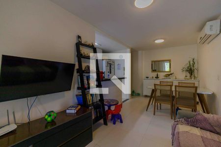 Apartamento para alugar com 70m², 2 quartos e 1 vagaSala