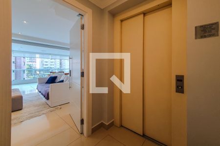 hall privativo de apartamento para alugar com 3 quartos, 177m² em Vila Mariana, São Paulo
