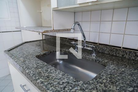 Apartamento à venda com 60m², 2 quartos e 1 vagaCozinha - Pia