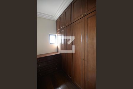 Apartamento à venda com 540m², 5 quartos e 5 vagasQuarto 