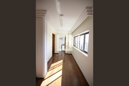 Apartamento à venda com 540m², 5 quartos e 5 vagasCorredor