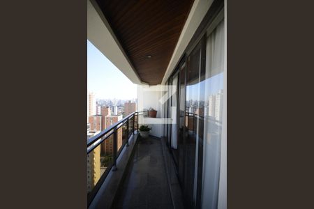 Apartamento à venda com 540m², 5 quartos e 5 vagasVaranda