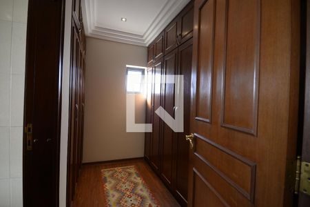 Apartamento à venda com 540m², 5 quartos e 5 vagasCloset