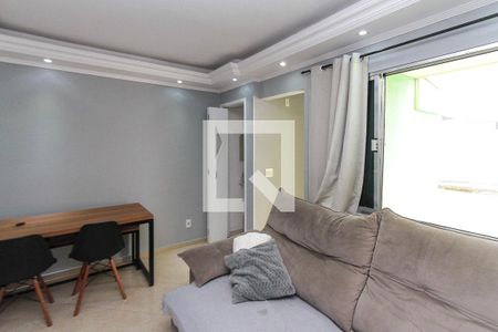 Sala de casa de condomínio à venda com 2 quartos, 74m² em Vila Ema, São Paulo