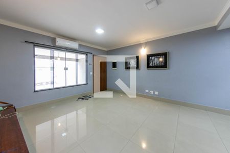 Sala de casa para alugar com 3 quartos, 150m² em Quinta da Paineira, São Paulo