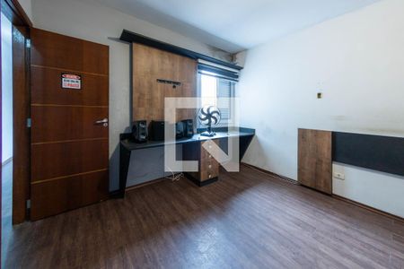 Quarto 1 de casa para alugar com 3 quartos, 200m² em Quinta da Paineira, São Paulo