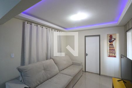 Sala de casa para alugar com 3 quartos, 125m² em São Miguel, São Gonçalo