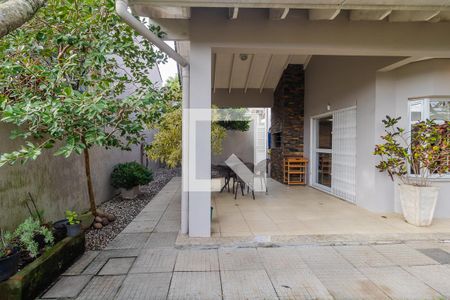 Casa à venda com 200m², 3 quartos e 2 vagasQuintal