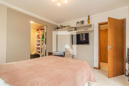 Quarto 1 de casa à venda com 3 quartos, 200m² em Teresópolis, Porto Alegre