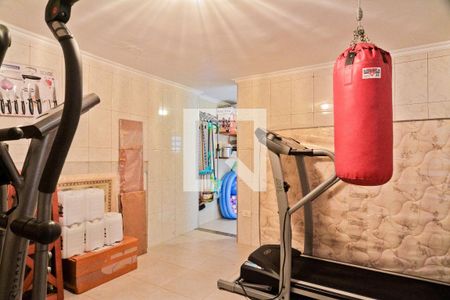 Casa à venda com 145m², 2 quartos e 2 vagas Casa à venda com 145m², 2 quartos e 2 vagasEdícula - quarto