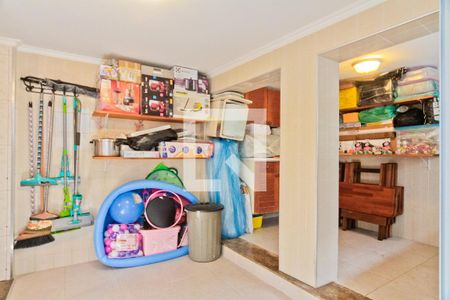 Casa à venda com 145m², 2 quartos e 2 vagas Casa à venda com 145m², 2 quartos e 2 vagasEdícula