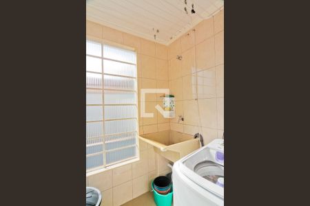 Casa à venda com 145m², 2 quartos e 2 vagas Casa à venda com 145m², 2 quartos e 2 vagasÁrea de Serviço