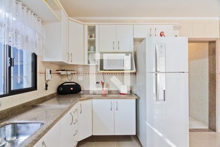 Casa à venda com 145m², 2 quartos e 2 vagas Casa à venda com 145m², 2 quartos e 2 vagasCozinha