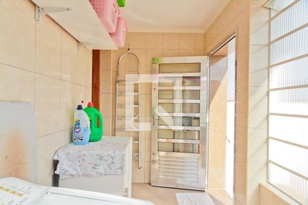 Casa à venda com 145m², 2 quartos e 2 vagas Casa à venda com 145m², 2 quartos e 2 vagasÁrea de Serviço