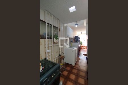 Casa à venda com 140m², 3 quartos e 1 vagaÁrea de Serviço