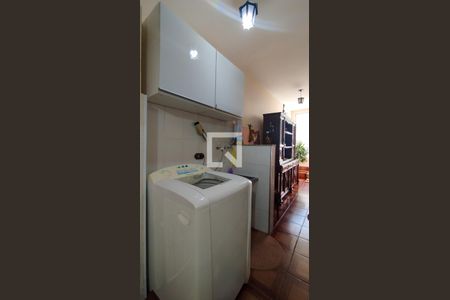 Casa à venda com 140m², 3 quartos e 1 vagaÁrea de Serviço