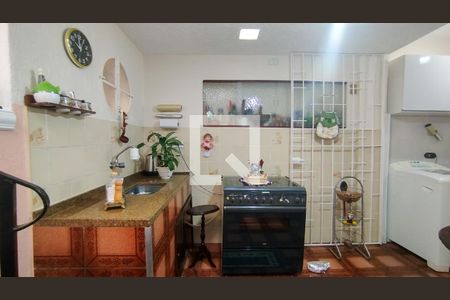 Casa à venda com 140m², 3 quartos e 1 vagaÁrea de Serviço