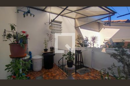 Casa à venda com 140m², 3 quartos e 1 vagaQuintal