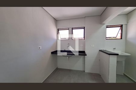 Cozinha de apartamento para alugar com 1 quarto, 41m² em Tupi, Praia Grande