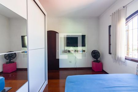 Suíte de casa à venda com 3 quartos, 238m² em Veloso, Osasco