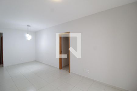 Sala de apartamento para alugar com 3 quartos, 105m² em Centro, Uberlândia