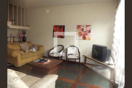 Casa à venda com 2 quartos, 200m² em Chácara Santo Antônio (Zona Sul), São Paulo