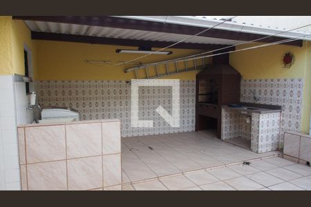 Casa para alugar com 296m², 3 quartos e 2 vagasQuintal
