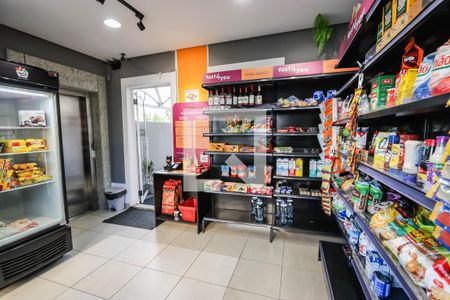 Apartamento para alugar com 63m², 3 quartos e 2 vagas Apartamento para alugar com 63m², 3 quartos e 2 vagasMini Mercado