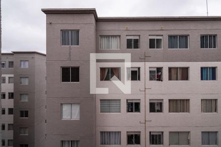 Sala Vista  de apartamento para alugar com 2 quartos, 45m² em Jardim do Lago, São Paulo