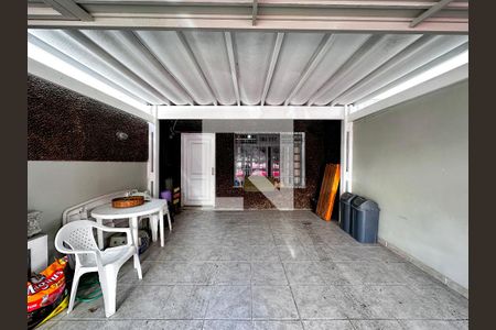 Casa à venda com 160m², 3 quartos e 2 vagasGaragem