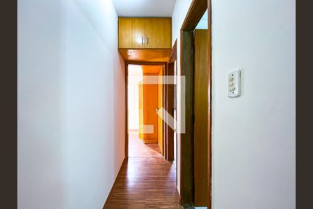 Corredor de apartamento para alugar com 2 quartos, 49m² em Jardim Adhemar de Barros, São Paulo