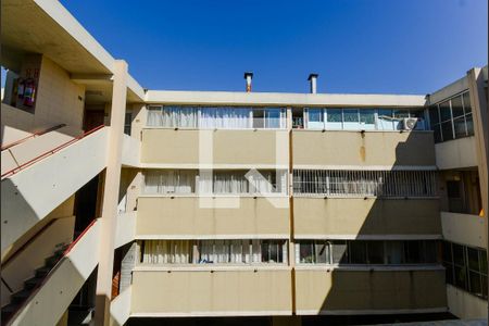 Apartamento para alugar com 62m², 2 quartos e 1 vagaCozinha - Vista 