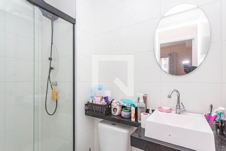 Banheiro de apartamento para alugar com 2 quartos, 32m² em Parque Fongaro, São Paulo