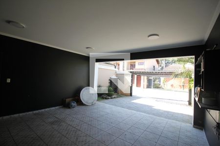 Casa para alugar com 4 quartos, 300m² em Chácara Meyer, São Paulo