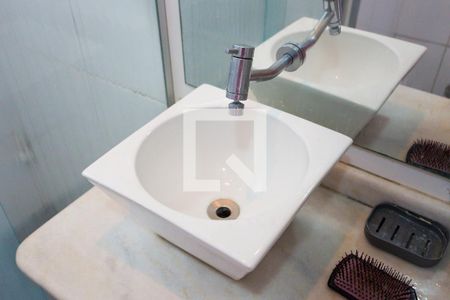 Apartamento para alugar com 57m², 2 quartos e 1 vagaBanheiro