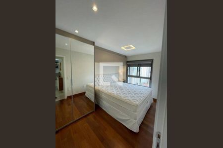 Foto 04 de apartamento à venda com 2 quartos, 71m² em Moema, São Paulo