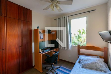 Apartamento à venda com 210m², 4 quartos e 3 vagasQuarto 2