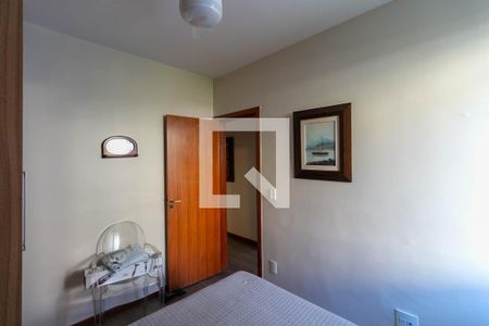 Quarto 1 de apartamento à venda com 4 quartos, 210m² em Santo Antônio, Belo Horizonte