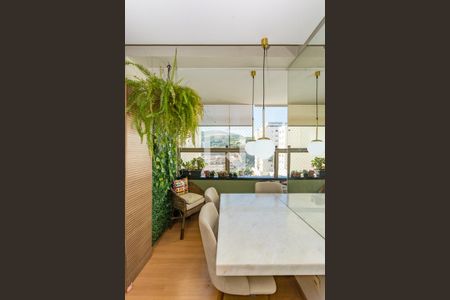Apartamento à venda com 2 quartos, 58m² em Buritis, Belo Horizonte