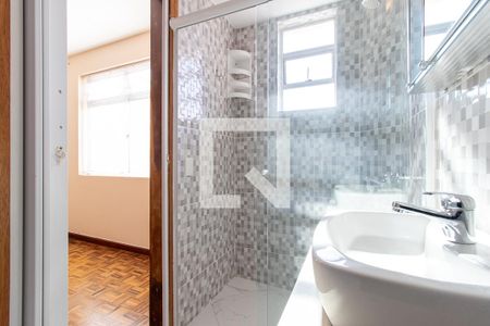 Apartamento para alugar com 110m², 3 quartos e 1 vaga Apartamento para alugar com 110m², 3 quartos e 1 vagaBanheiro da Suíte