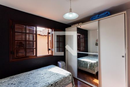 Suíte  de casa à venda com 4 quartos, 354m² em Santa Maria, Santo André