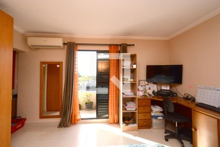 Suíte de casa à venda com 3 quartos, 120m² em Interlagos, São Paulo