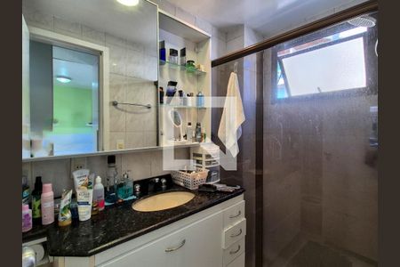 Apartamento à venda com 110m², 4 quartos e 2 vagasBanheiro da Suíte