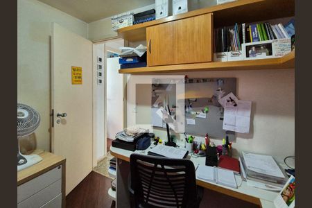 Apartamento à venda com 110m², 4 quartos e 2 vagasQuarto 3