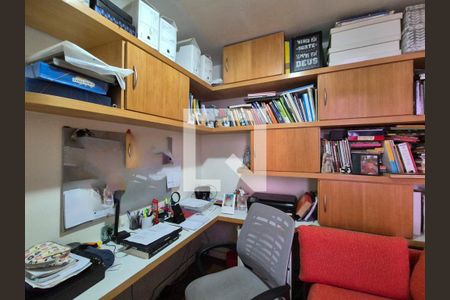 Apartamento à venda com 110m², 4 quartos e 2 vagasQuarto 3